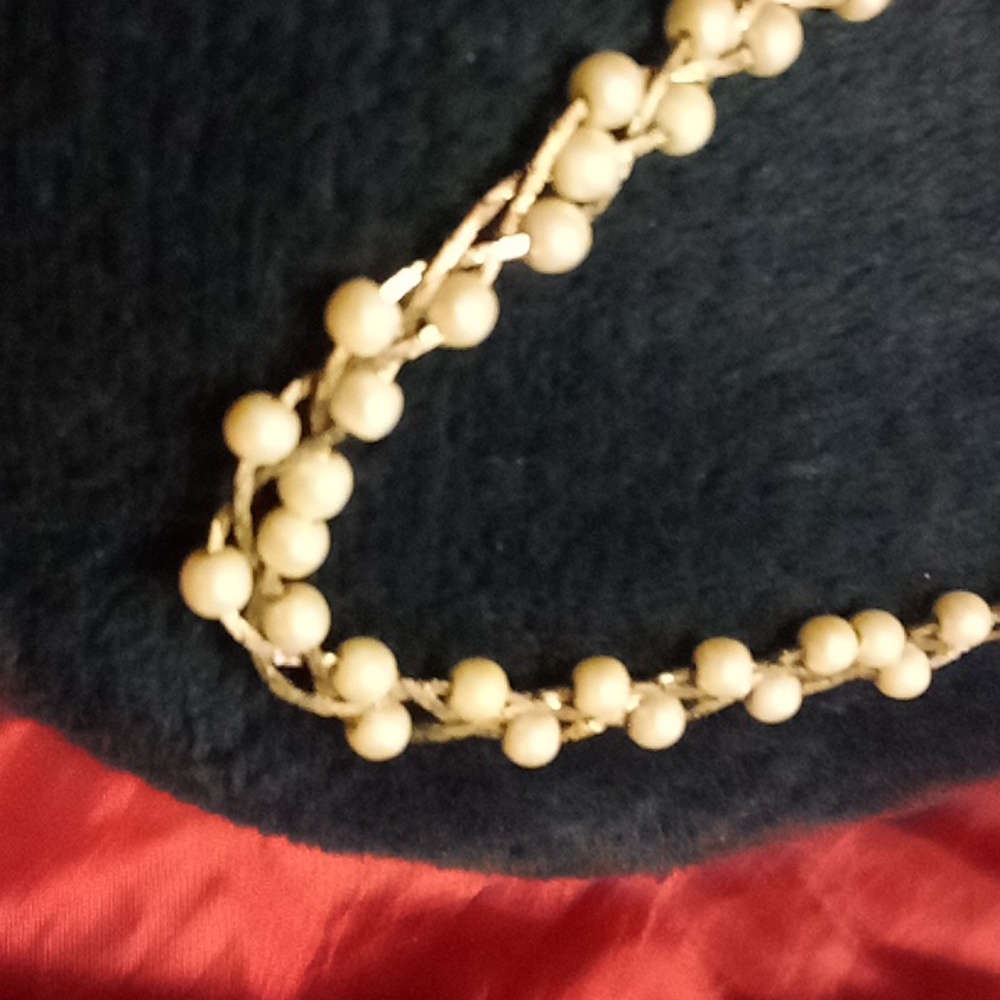 18 in Pearl in gold vintage necklace
